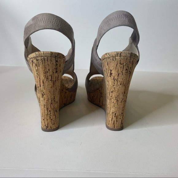 Gray Suede Crisscross Wedge Sandals Size 8.5 - Picture 7 of 9